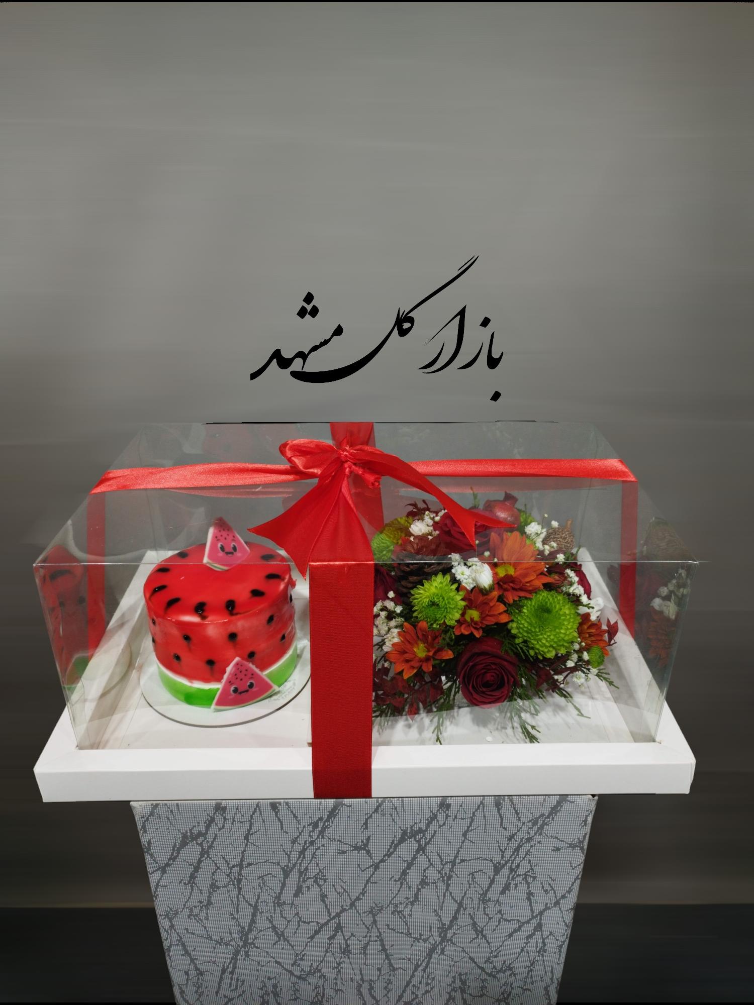 باکس گل و کیک تم یلدایی بازار گل مشهد