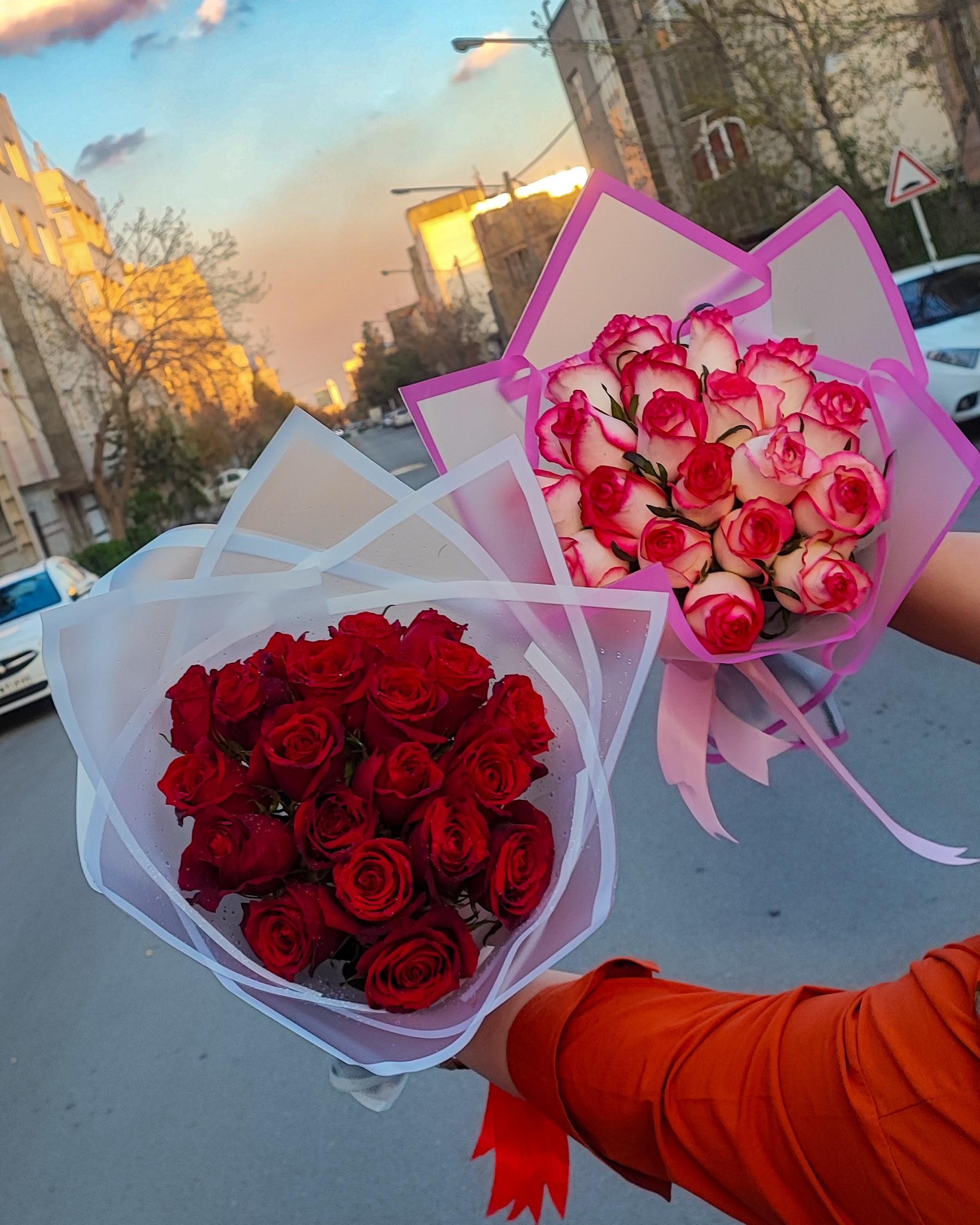 دسته گل رز گلفروشی مشهد